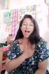 Live Omek Sambil Jaga Warung Sampai Crot