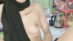 Ichaa Hijab Sange Berat Colmek.jpg